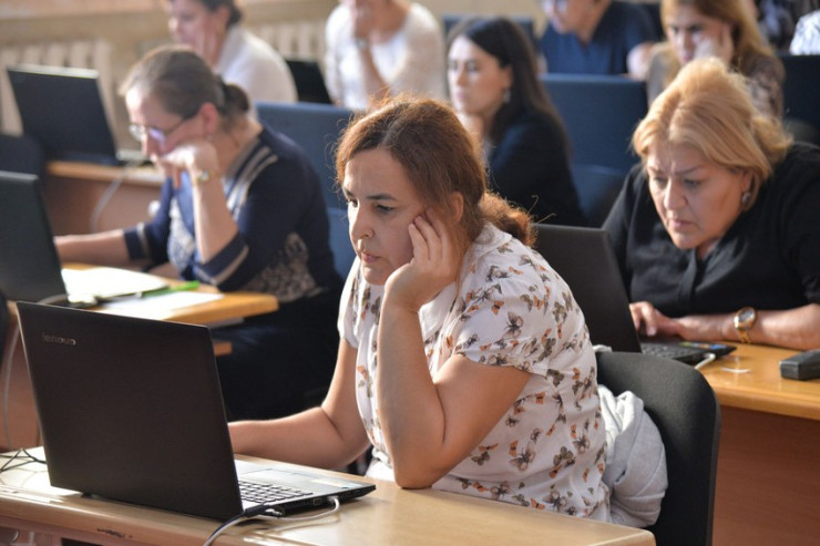 Yaşı 60-dan yuxarı müəllimlərin imtahanda iştirakı ləğv olunur? - RƏSMİ AÇIQLAMA 