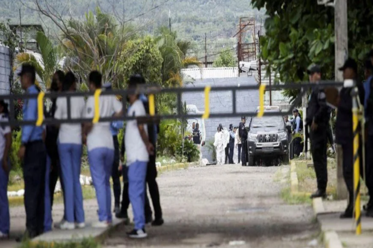 Qadın həbsxanasında üsyan: 41 nəfər öldü