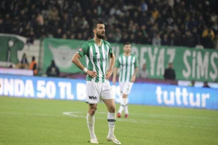 Mahir "Konyaspor"da mövsümün ən zəifi seçildi
