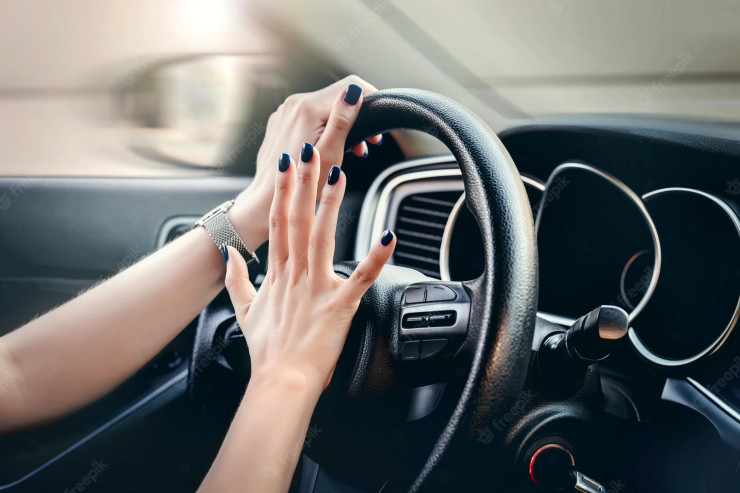 Azərbaycanlı qadın sürücü buna görə cərimələndi 