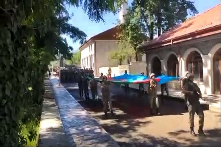 Silahlı Qüvvələr Günü ilə bağlı Şuşada   hərbi keçid - VİDEO 