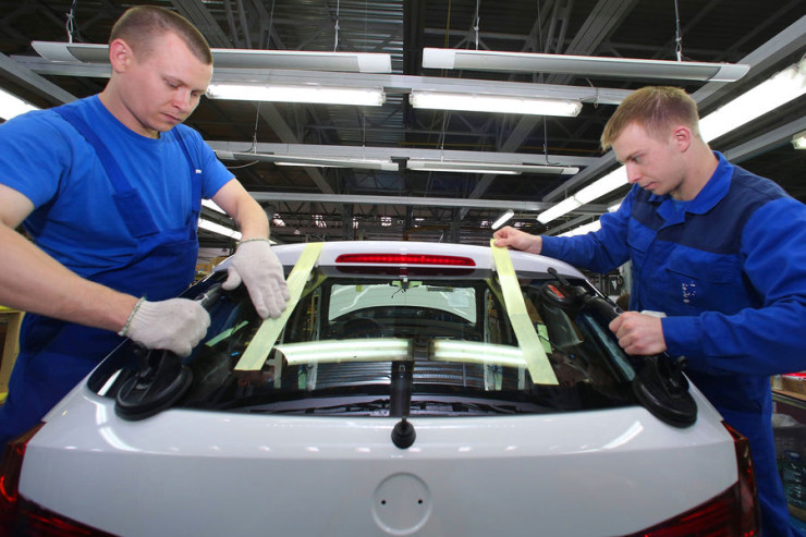 Rusiya BMW-ni əvəzləyən avtomobil  istehsal edəcək