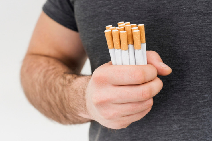 Rusiyada azərbaycanlılar 1 milyonluq siqaretə  görə cəzalandı