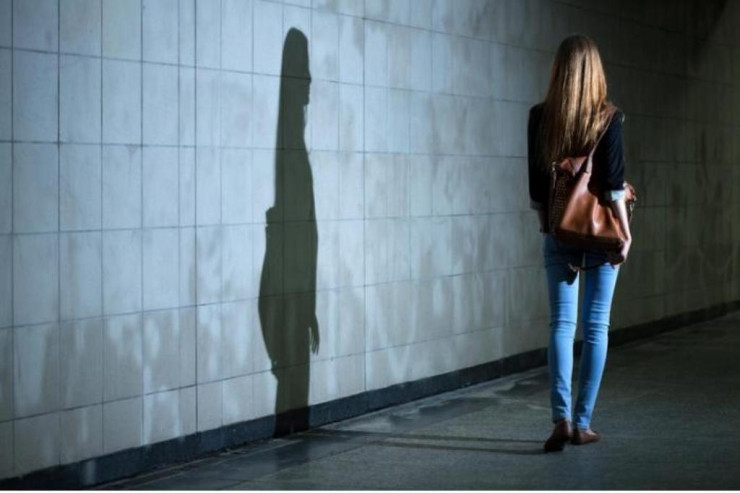 Bakıda 16 yaşlı, Gəncədə 17 yaşlı qız YOXA ÇIXDI 