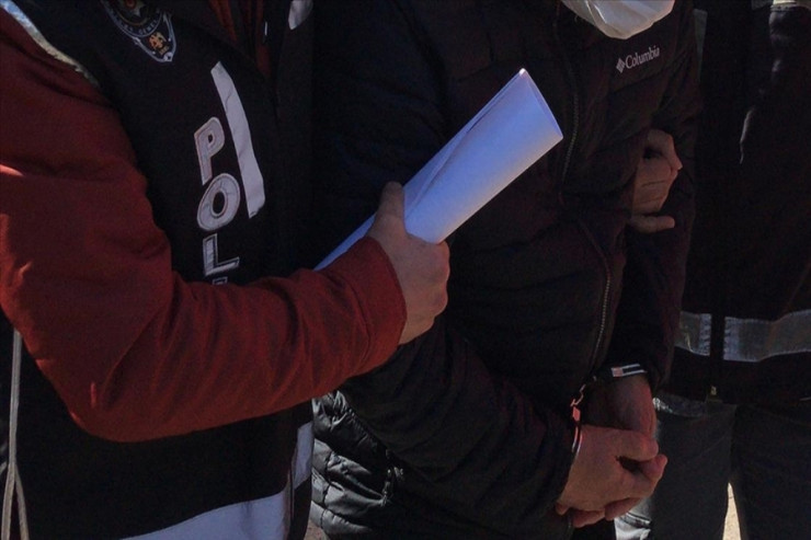 Zəlzələdə dağılan binalarla bağlı həbs olunanların sayı 279-a çatdı