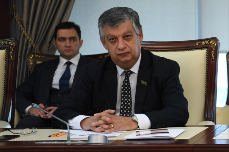 "Azərbaycan vətəndaşları monopoliyaya görə 500 milyondan çox ititirlər" - Əli Məsimli