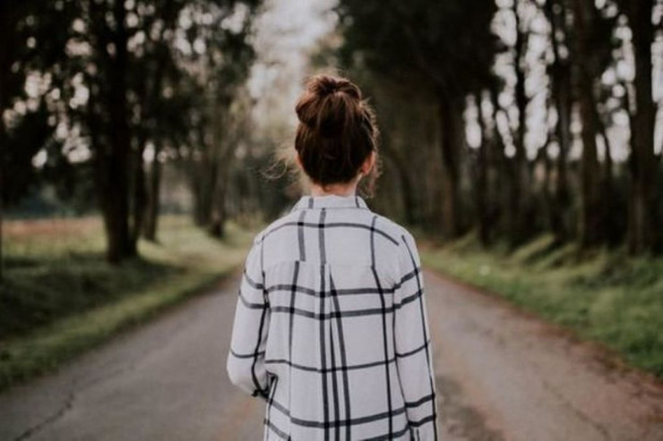 Qardaşı ilə kirayədə yaşayan qız YOXA ÇIXDI 