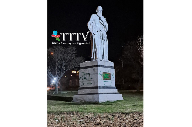 Təbrizdə dahi şairimiz Məhəmməd Füzulinin heykəli təhqir olundu