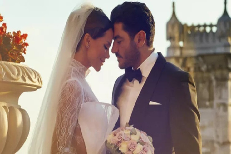 Məşhur cütlük BOŞANIR : Evlərini ayırdılar