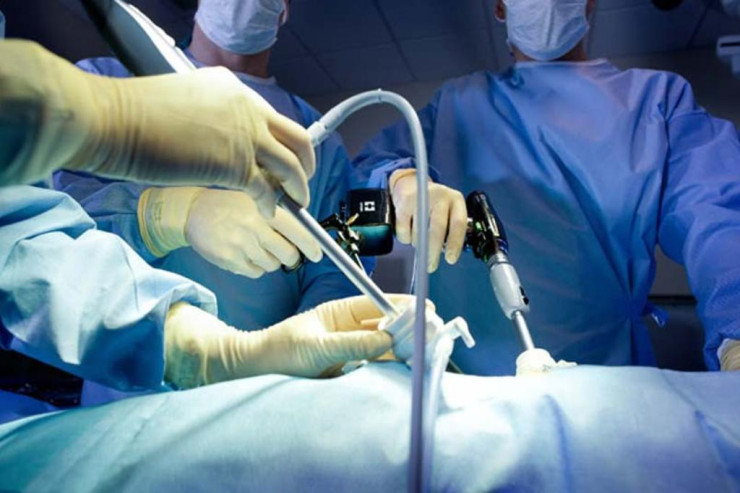 Əməkdar artist əməliyyat olundu: vəziyyəti... 