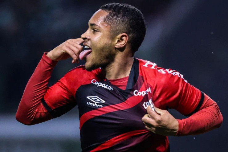 “Barselona” 18 yaşlı braziliyalı üçün 45 milyon verməyə hazırdır