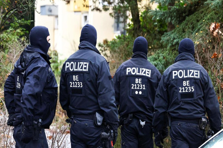 Almaniyada dövlət çevrilişinə cəhd edən daha 3 nəfər tutuldu