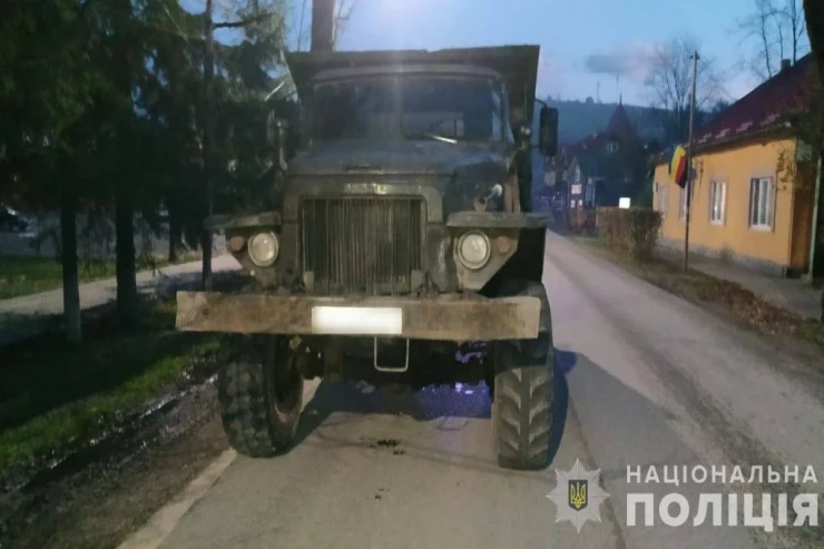 Yaş yarımlıq qızı "Ural" əzib öldürdü  - ürəyi zəif olanlar baxmasın - VİDEO 