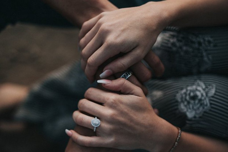 Boşanan qadın 400  evlilik təklifi   aldı: Görün nə etdi?