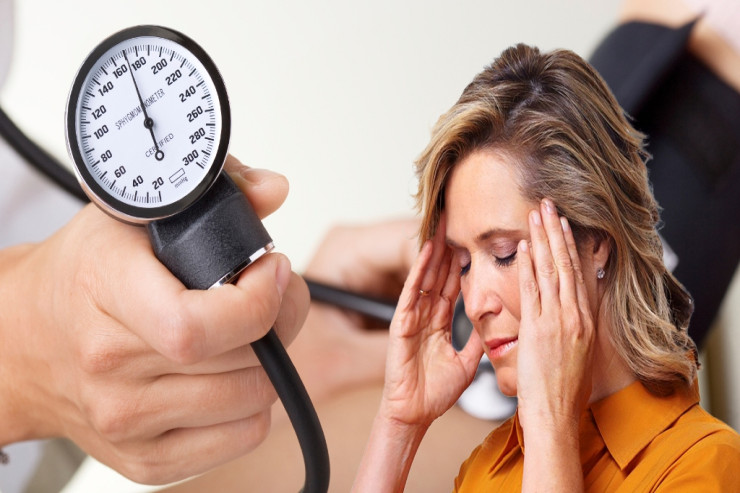 Aşağı təzyiq -  niyə baş verir  , təhlükəlidirmi,  nə etməli? 