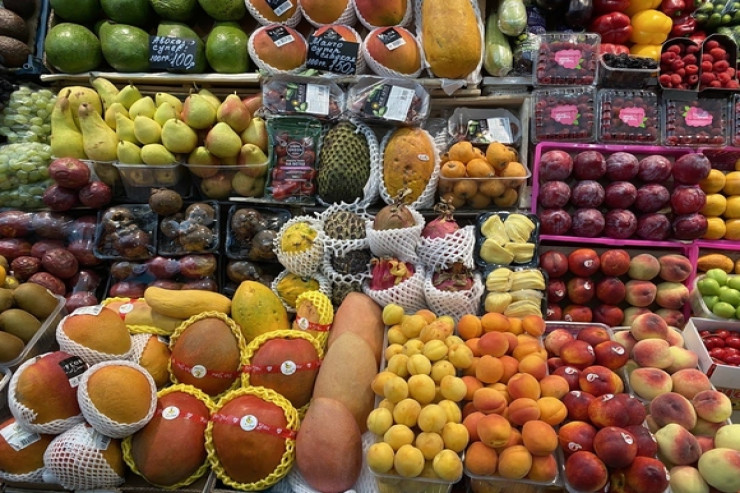  Qocalmanı ləngidən   və arıqladan MEYVƏ