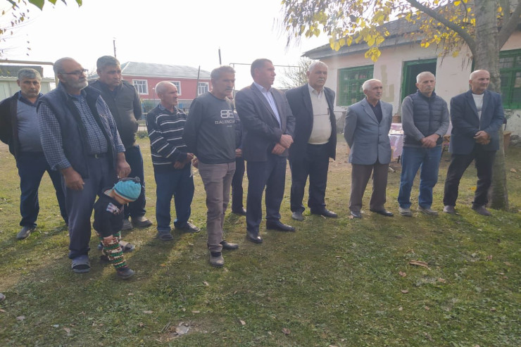 Qarabaldır kəndində “Açıq mikrofon” aksiyası