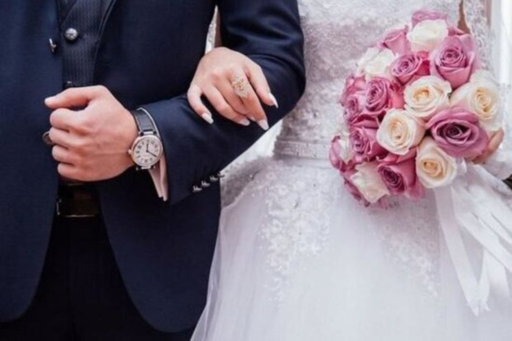 Bəyin başına toydan əvvəl görün nə gəldi: Gəlinin  başqa əri varmış 