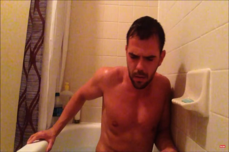 Blogger  infarkt olduğu anı   videoya çəkdi -  VİDEO 