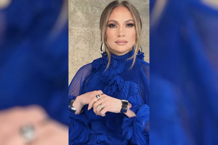 Restorana 42,5 min dollarlıq  çanta ilə gəlib