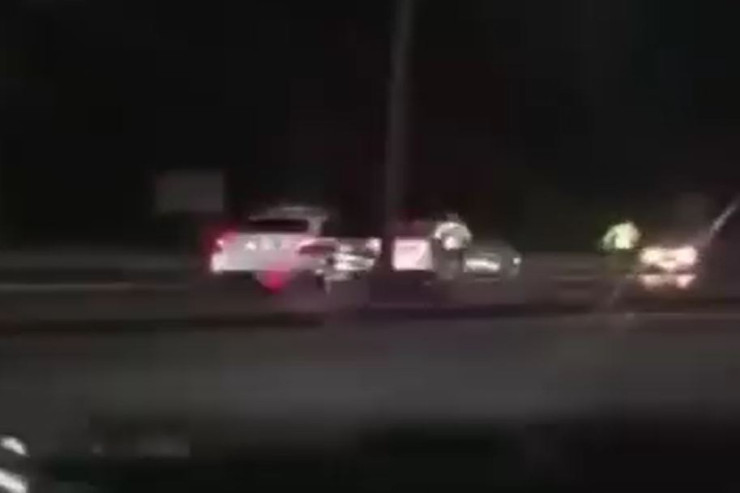 Azərbaycanda sürücü yol polisinin başına oyun açdı - ŞOK VİDEO 