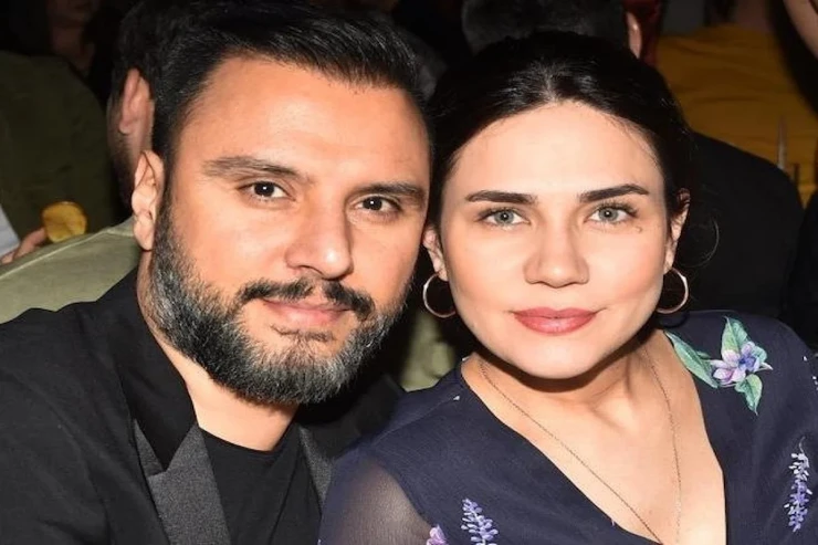 Alişan aktrisa xanımına qadağa qoyub : "İndi filmlərdə doğrudan öpüşürlər"