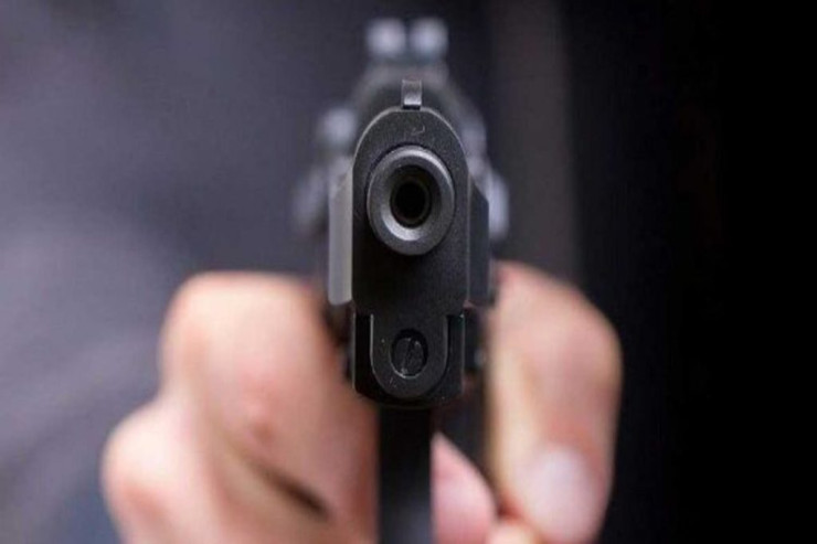 Ayrılmaq istəyən sevgilisini küçədə öldürdü  - Hər ikisi evli idi