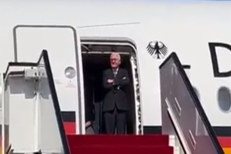 Prezidenti hava limanında  qarşılamağı   unutdular