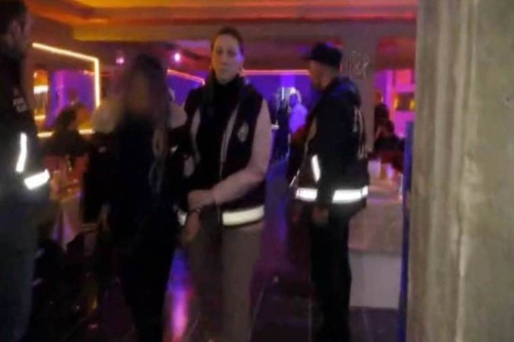 Türkiyədə FAHİŞƏ ƏMƏLİYYATI:  8 azərbaycanlı qadın saxlanıldı