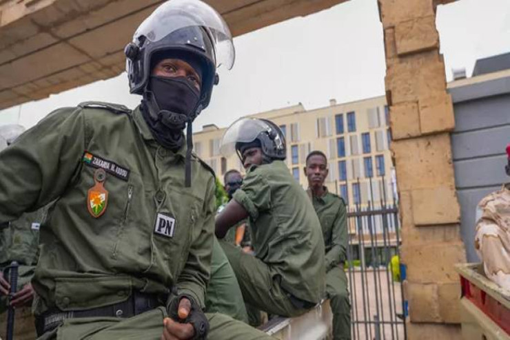 Dini radikallar hücum etdi, 29 hərbçi öldü 