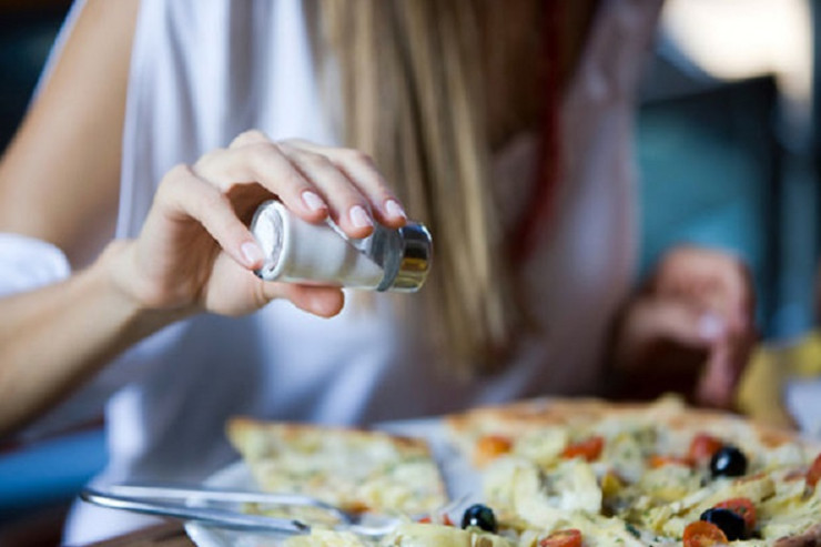 Qadın  yemək yarışında   boğulub öldü