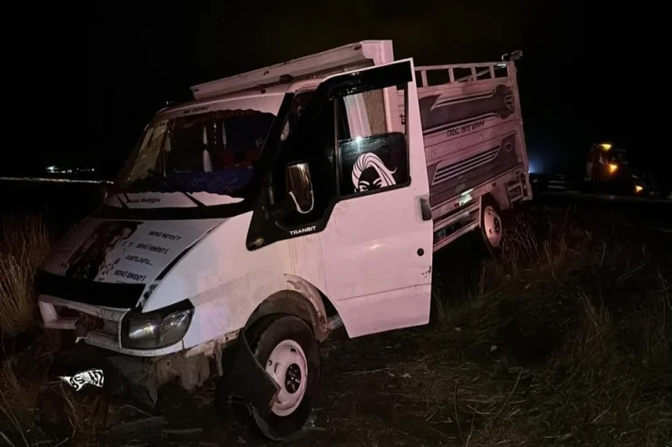 İşçiləri daşıyan maşınlar toqquşdu,  20 nəfər...  