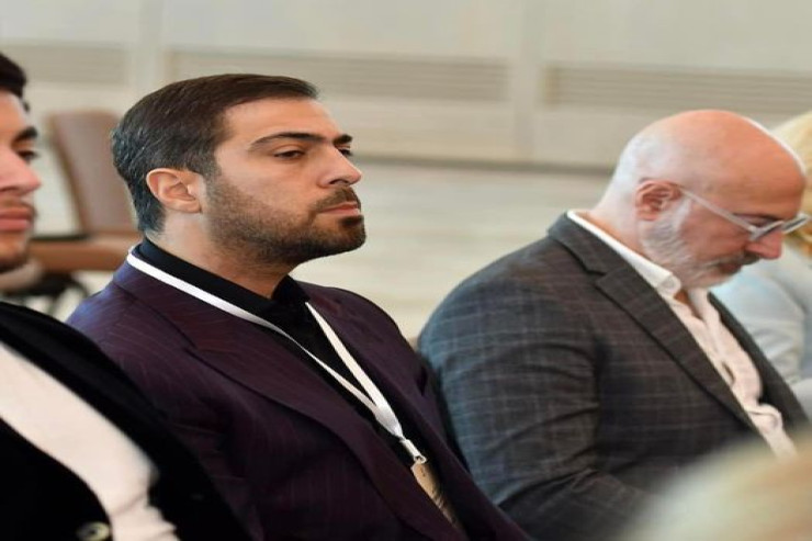 Namiq Qaraçuxurlunun dövlət tədbirində nə işi vardı? - “O telefonla oynamırdı” 