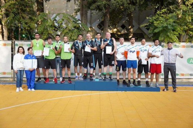 ​​​​​​​FHN-in basketbol komandası gümüş medal qazanıb