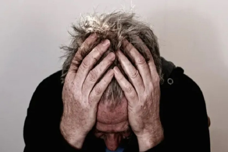 Qadın deputat kişilərin məişət zorakılığından qorunmasını TƏKLİF ETDİ 