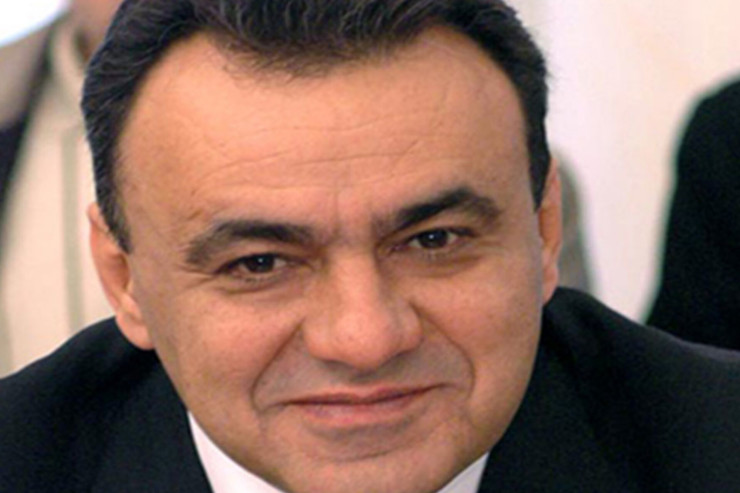 Keçmiş nazir Heydər Babayev quşbazlıq edir - VİDEO 