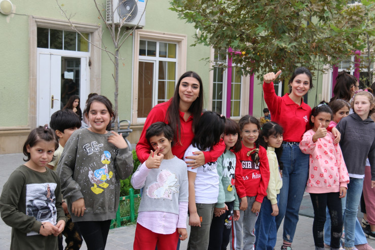 “Azerçay”dan “Bilik Günü” münasibətilə növbəti sosial layihə