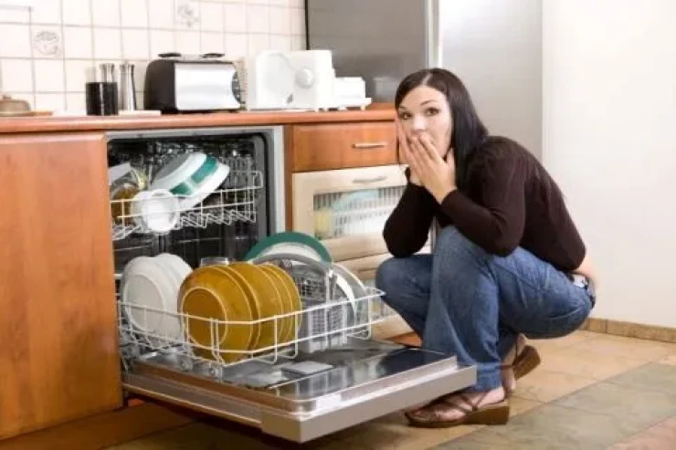 Bu əşyaları  qabyuyan maşında   yumayın