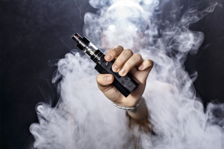 Elektron siqaretlərin  yeni təhlükəsi   AÇIQLANDI