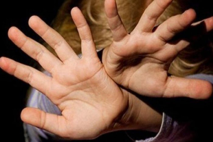 2 kişi 10 yaşlı oğlana bıçaq çəkib təcavüz etdilər 