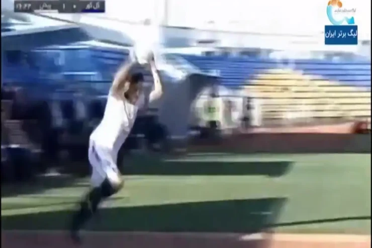 Yan xətdən vurulan TARİXİ QOL  - VİDEO 