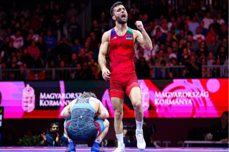 İki qızıl və bir gümüş -  BELQRADDA  