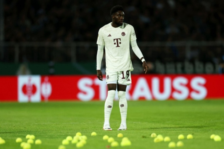 "Bavariya" azarkeşlərinə görə külli miqdarda cərimələndi 