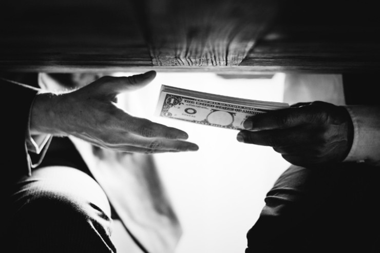 "Barselona" futbol hakiminə  rüşvət verməkdə   təqsirli bilindi