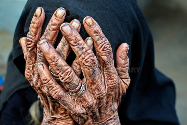  90 yaşlı qadını   yolda öldürdülər - YENİLƏNİB 