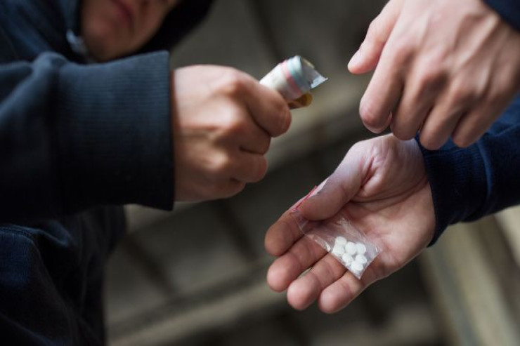 İranlı Mustafaya narkokuryerlik  edən tutuldu - FOTO 