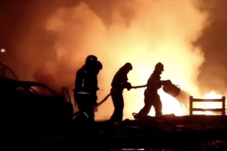 Evdə su qızdırıcısı partladı, 3 nəfər... 