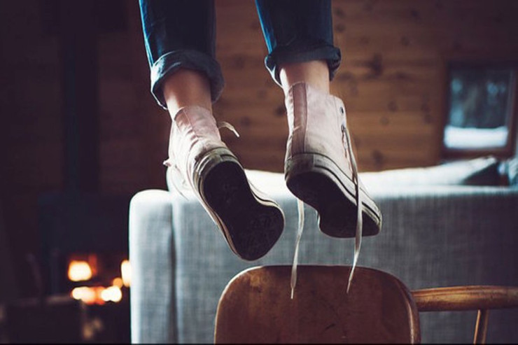 Abşeronda DƏHŞƏT:  Ailəsi kişinin asılmış meyitini tapdı