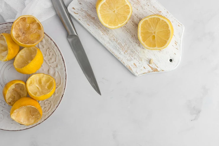 Sıxılmış limonu  atmağa tələsməyin – Faydalı məsləhət 