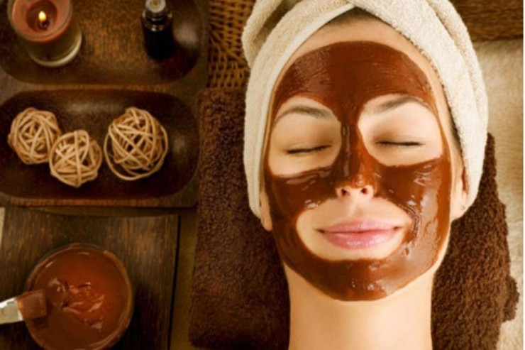 Bal və darçından ideal üz maskası:  Özünüz hazırlayın